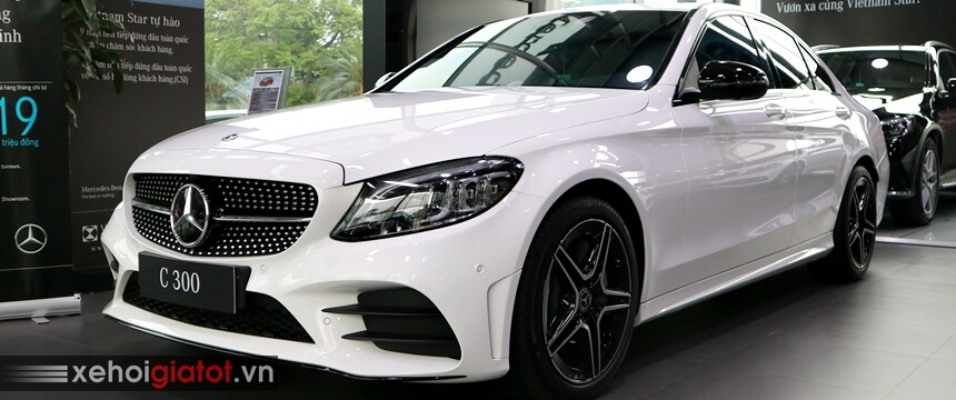 Mua xe Mercedes C300 AMG trả góp Bán xe Mẹc C300 2022 giá rẻ